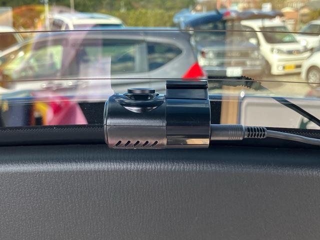 アテンザワゴン ＸＤ　Ｌパッケージ　純正ナビ　テレビ　レザーシート　ＢＯＳＥサウンドシステム　レーダークルーズ　ドライブレコーダー　スマートキー　プッシュスタート　パドルシフト（16枚目）