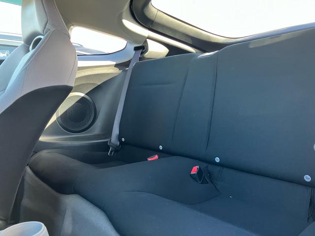 ＣＲ－Ｚ α　６速マニュアル　ナビ　テレビ　Ｂｌｕｅｔｏｏｔｈ接続　バックカメラ　ＥＴＣ　盗難防止システム　スマートキー　アイドリングストップ（19枚目）