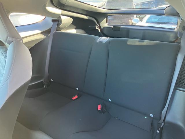 ＣＲ－Ｚ α　６速マニュアル　ナビ　テレビ　Ｂｌｕｅｔｏｏｔｈ接続　バックカメラ　ＥＴＣ　盗難防止システム　スマートキー　アイドリングストップ（20枚目）