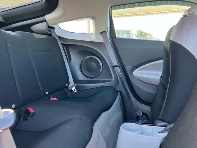 ＣＲ－Ｚ α　６速マニュアル　ナビ　テレビ　Ｂｌｕｅｔｏｏｔｈ接続　バックカメラ　ＥＴＣ　盗難防止システム　スマートキー　アイドリングストップ（22枚目）