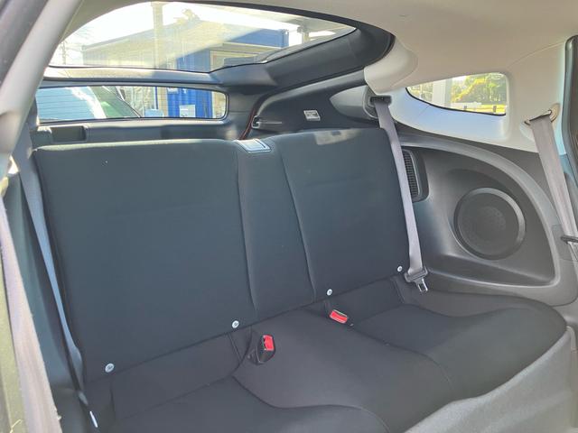 ＣＲ－Ｚ α　６速マニュアル　ナビ　テレビ　Ｂｌｕｅｔｏｏｔｈ接続　バックカメラ　ＥＴＣ　盗難防止システム　スマートキー　アイドリングストップ（23枚目）