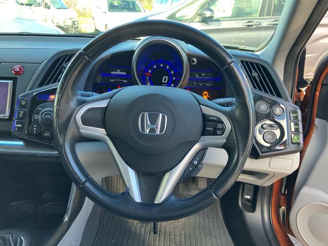 ＣＲ－Ｚ α　６速マニュアル　ナビ　テレビ　Ｂｌｕｅｔｏｏｔｈ接続　バックカメラ　ＥＴＣ　盗難防止システム　スマートキー　アイドリングストップ（30枚目）
