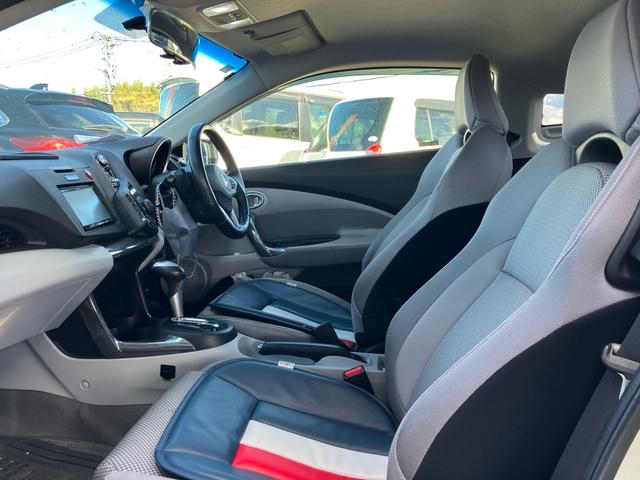 ＣＲ－Ｚ α　パナソニックナビ　テレビ　ドライブレコーダー　バックカメラ　ＥＴＣ　スマートキー　アイドリングストップ　盗難防止システム　パドルシフト　Ｂｌｕｅｔｏｏｔｈ接続（18枚目）