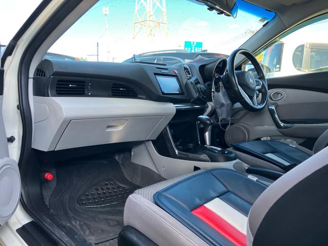 ＣＲ－Ｚ α　パナソニックナビ　テレビ　ドライブレコーダー　バックカメラ　ＥＴＣ　スマートキー　アイドリングストップ　盗難防止システム　パドルシフト　Ｂｌｕｅｔｏｏｔｈ接続（19枚目）