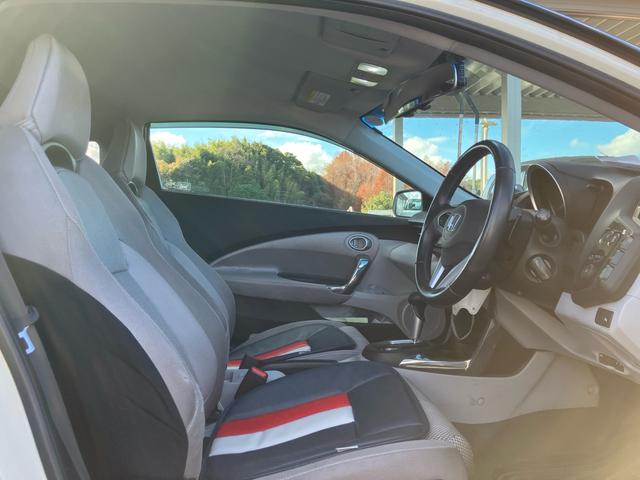 ＣＲ－Ｚ α　パナソニックナビ　テレビ　ドライブレコーダー　バックカメラ　ＥＴＣ　スマートキー　アイドリングストップ　盗難防止システム　パドルシフト　Ｂｌｕｅｔｏｏｔｈ接続（21枚目）