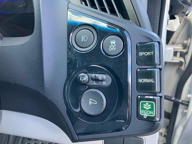 ＣＲ－Ｚ α　パナソニックナビ　テレビ　ドライブレコーダー　バックカメラ　ＥＴＣ　スマートキー　アイドリングストップ　盗難防止システム　パドルシフト　Ｂｌｕｅｔｏｏｔｈ接続（25枚目）