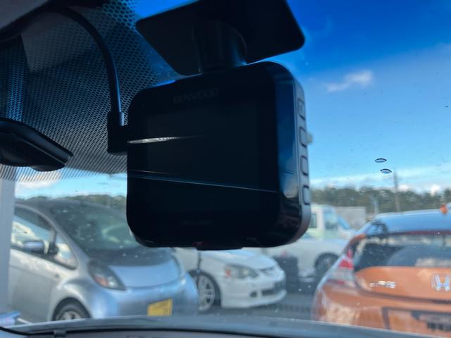 ＣＲ－Ｚ α　パナソニックナビ　テレビ　ドライブレコーダー　バックカメラ　ＥＴＣ　スマートキー　アイドリングストップ　盗難防止システム　パドルシフト　Ｂｌｕｅｔｏｏｔｈ接続（30枚目）