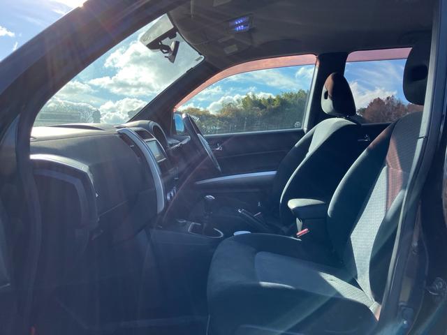 エクストレイル ２０ＧＴ　６速マニュアル　ナビ　テレビ　バックカメラ　Ｂｌｕｅｔｏｏｔｈ接続　スマートキー　衝突安全ボディ　ＨＩＤライト　オートライト　盗難防止システム（18枚目）