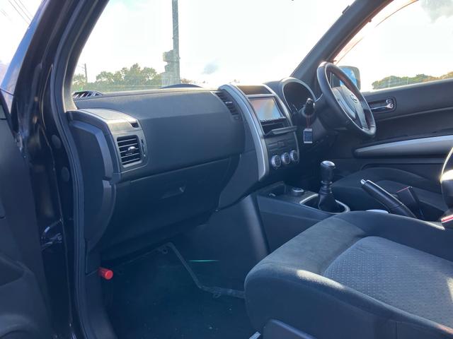 エクストレイル ２０ＧＴ　６速マニュアル　ナビ　テレビ　バックカメラ　Ｂｌｕｅｔｏｏｔｈ接続　スマートキー　衝突安全ボディ　ＨＩＤライト　オートライト　盗難防止システム（19枚目）