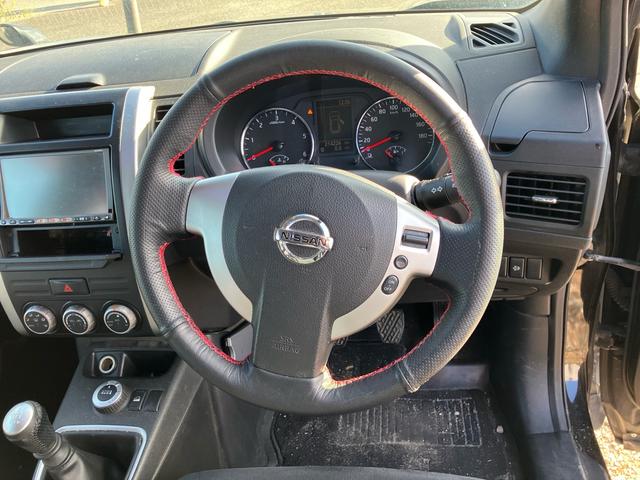 エクストレイル ２０ＧＴ　６速マニュアル　ナビ　テレビ　バックカメラ　Ｂｌｕｅｔｏｏｔｈ接続　スマートキー　衝突安全ボディ　ＨＩＤライト　オートライト　盗難防止システム（24枚目）