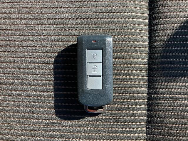 デイズ ハイウェイスターＸ　Ｖセレクション＋セーフティＩＩ　特別仕様車・アラウンドビューモニター　衝突軽減ブレーキ・タッチパネル式オートエアコン　スマートキー　フォグランプ　ＩＳＯＦＩＸ　革巻きステアリング　アイドリングストップ（19枚目）