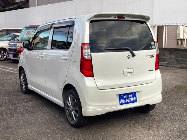 ワゴンＲ ＦＸリミテッド　カロッツェリアＣＤデッキ　プッシュエンジンスタート　スマートキー　電格ドアミラーウィンカー　革巻きステアリング　ＥＴＣ　助手席収納ＢＯＸ　ベンチシート（4枚目）