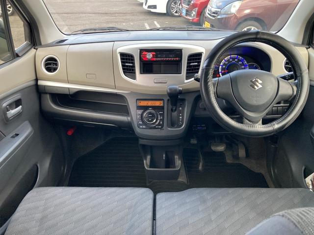 ワゴンＲ ＦＸリミテッド　カロッツェリアＣＤデッキ　プッシュエンジンスタート　スマートキー　電格ドアミラーウィンカー　革巻きステアリング　ＥＴＣ　助手席収納ＢＯＸ　ベンチシート（6枚目）