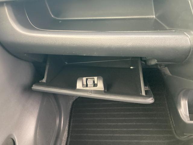 ワゴンＲ ＦＸリミテッド　カロッツェリアＣＤデッキ　プッシュエンジンスタート　スマートキー　電格ドアミラーウィンカー　革巻きステアリング　ＥＴＣ　助手席収納ＢＯＸ　ベンチシート（14枚目）