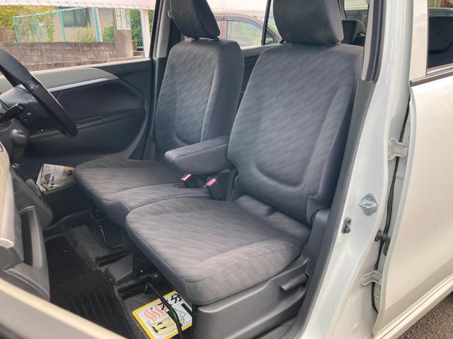 ワゴンＲ ＦＸリミテッド　カロッツェリアＣＤデッキ　プッシュエンジンスタート　スマートキー　電格ドアミラーウィンカー　革巻きステアリング　ＥＴＣ　助手席収納ＢＯＸ　ベンチシート（19枚目）
