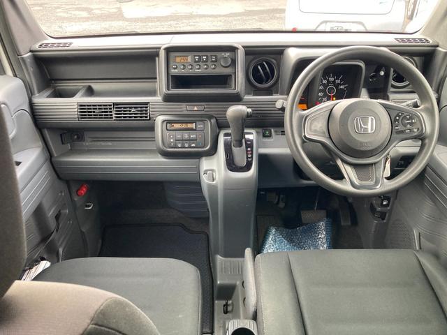 【原川鈑金塗装工場】西日本最大級の自社運営の鈑金塗装工場を完備しております。熟練の技術者が多数在籍し、一般修理や事故修理にも専門のスタッフがしっかり対応しますので安心です。