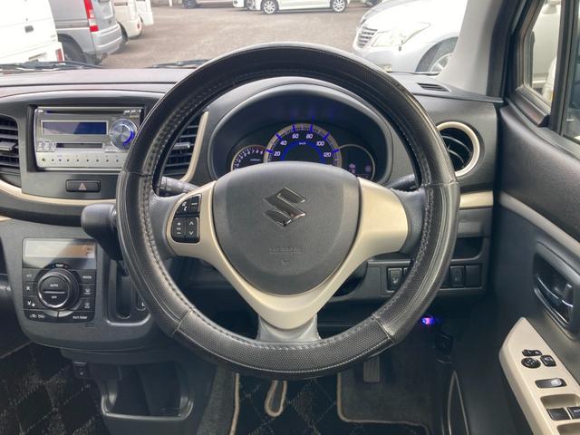 ワゴンＲスティングレー Ｊスタイル　後期モデル　特別仕様車　衝突軽減ブレーキ　前席シートヒーター　革巻きステアリングスイッチ　純正１５インチアルミホイール　オートライト　フォグランプ　ＨＩＤヘッドライト　プッシュエンジンスタート（10枚目）