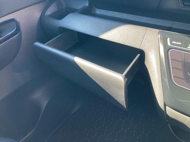 ルークス ハイウェイスター　Ｘ　プロパイロットエディション　純正９インチナビ　フルセグ　アラウンドビューモニター　リアシーリングファン　シートバックテーブル　衝突軽減　ワンオーナー　両側パワースライドドア　ＬＥＤヘッドライト　ＥＴＣ２．０　ワンオーナー（22枚目）