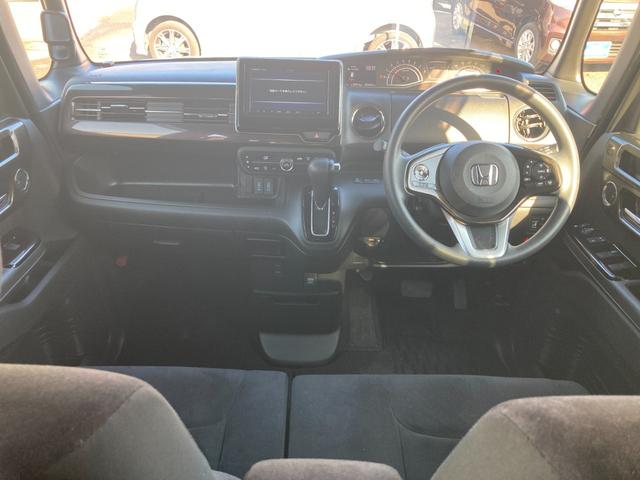 N-BOXカスタム G・Lホンダセンシング 衝突軽減ブレーキ ビルトインETC 車線逸脱アラート リアコーナーセンサー クルーズコントロール USBポート2.5A ロールサンシェード パナソニックナビ Bluetooth再生 フルセグTV(7枚目)