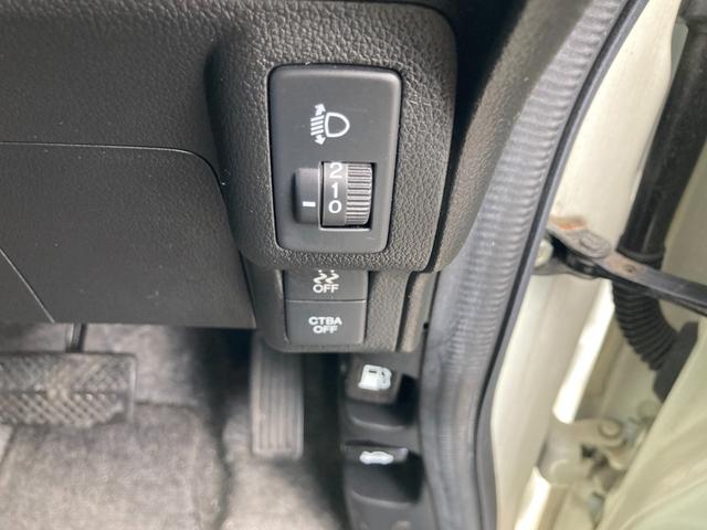 Ｎ－ＢＯＸ Ｇ　ＳＳパッケージ　特別仕様車　衝突軽減ブレーキ　Ｂｌｕｅｔｏｏｔｈ再生　アレルクリーンシート　ＥＴＣ　ステアリングスイッチ　スマートキー　ギャザズナビ　ワンセグＴＶ　バックモニター　両側パワースライドドア（12枚目）