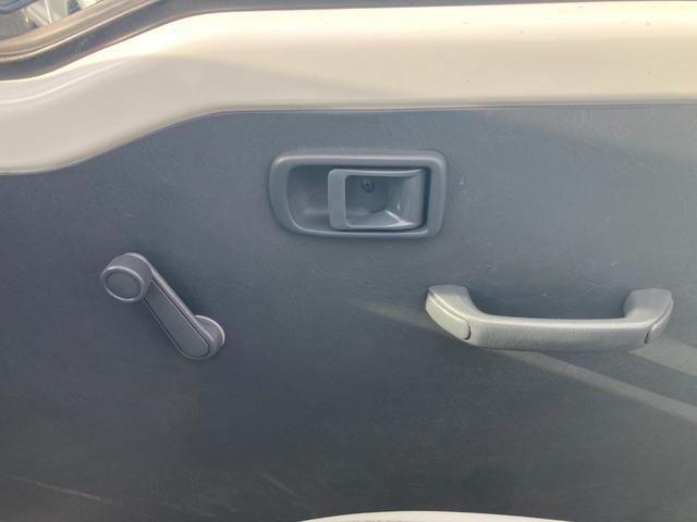 ハイゼットトラック エアコン・パワステスペシャルVS 4WD 5MT エアコン パワステ 三方開 作業灯 純正ラジオ ヘッドライトレベライザー(10枚目)