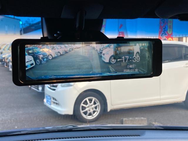 Ｎ－ＷＧＮカスタム Ｇ　ＳＳ２トーンカラースタイルパッケージ　ダウンサス　後期モデル　衝突軽減ブレーキ　クルーズコントロール　デジタルインナーミラー　ＵＳＢポート　バックモニター　ビルトインＥＴＣ　Ｂｌｕｅｔｏｏｔｈ再生　オートリトラミラー（10枚目）