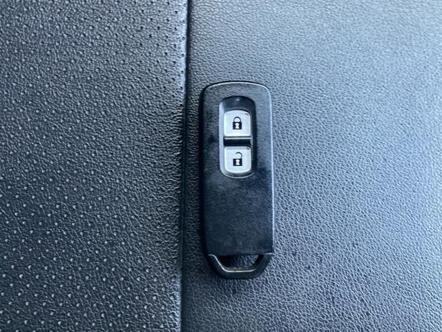 Ｎ－ＷＧＮカスタム Ｇ　ＳＳ２トーンカラースタイルパッケージ　ダウンサス　後期モデル　衝突軽減ブレーキ　クルーズコントロール　デジタルインナーミラー　ＵＳＢポート　バックモニター　ビルトインＥＴＣ　Ｂｌｕｅｔｏｏｔｈ再生　オートリトラミラー（23枚目）