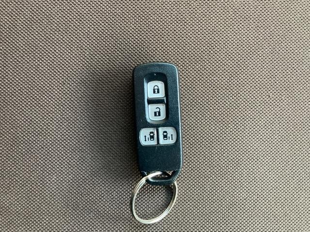 Ｎ－ＢＯＸ Ｇ・Ｌパッケージ　後期モデル　衝突軽減ブレーキ　オプション両側パワースライドドア　前後ドライブレコーダー　ＥＴＣ　Ｂｌｕｅｔｏｏｔｈ再生　フルセグＴＶ　イクリプスナビ　ロールサンシェード　バクモニター　スマートキー（24枚目）