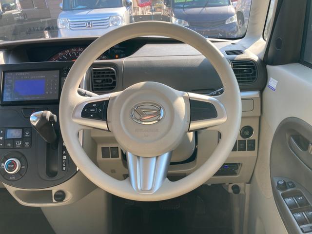 タント Ｘ　センターピラーレス　両側スライド片側パワー　純正ナビ　フルセグ　Ｂｌｕｅｔｏｏｔｈ再生　ＳＤ動画再生　ＳＤ再生　ステアリングスイッチ　ロールサンシェード　アイドリングストップ　オートライト（9枚目）