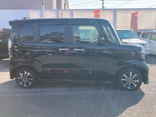 Ｎ－ＢＯＸカスタム Ｇ・Ｌホンダセンシング　衝突軽減ブレーキ　クルーズコントロール　車線逸脱アラート　カロッツェリアナビ　フルセグＴＶ　ＤＶＤビデオ再生　ＨＤＭＩ対応　ＵＳＢポート　フォグランプ　両側パワースライドドア　ビルトインＥＴＣ（5枚目）