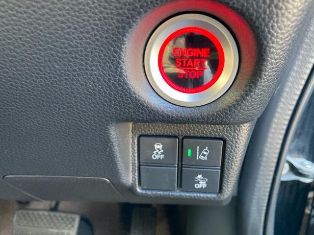 Ｎ－ＢＯＸカスタム Ｇ・Ｌホンダセンシング　衝突軽減ブレーキ　クルーズコントロール　車線逸脱アラート　カロッツェリアナビ　フルセグＴＶ　ＤＶＤビデオ再生　ＨＤＭＩ対応　ＵＳＢポート　フォグランプ　両側パワースライドドア　ビルトインＥＴＣ（12枚目）