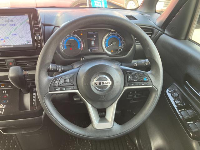 ルークス ハイウェイスター　Ｘ　プロパイロットエディション　ハンズフリーオートスライドドア　エマージェンシーブレーキ　プロパイロット　アラウンドビューモニター　ＵＳＢポート　純正９インチナビ　ＥＴＣ　ＬＥＤヘッドライト　電動サイドブレーキ　バックモニター（9枚目）