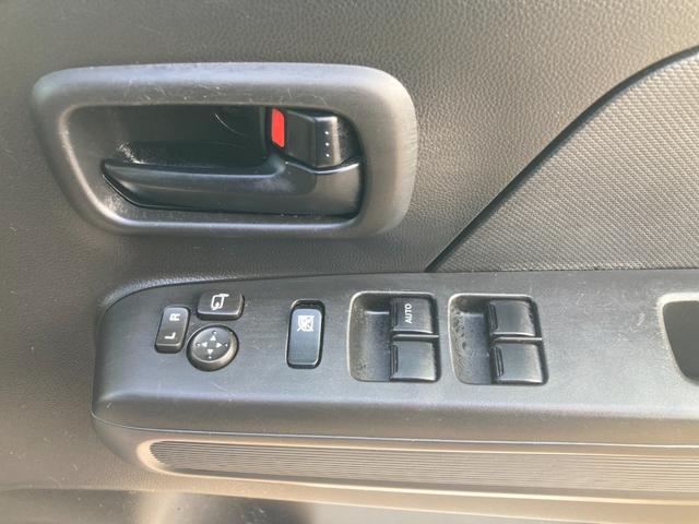 ワゴンＲ ハイブリッドＦＸ　運転席シートヒーター　衝突軽減ブレーキ　車線逸脱アラート　パナソニックナビ　Ｂｌｕｅｔｏｏｔｈ再生　ＢＤ再生　傘収納スペース付き　デイライト　室内灯ＬＥＤ仕様　バックモニター　ヘッドアップディスプレイ（10枚目）