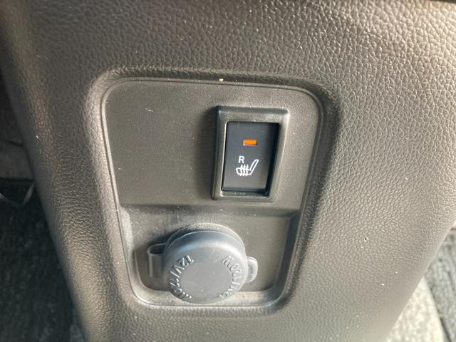 ワゴンＲ ハイブリッドＦＸ　運転席シートヒーター　衝突軽減ブレーキ　車線逸脱アラート　パナソニックナビ　Ｂｌｕｅｔｏｏｔｈ再生　ＢＤ再生　傘収納スペース付き　デイライト　室内灯ＬＥＤ仕様　バックモニター　ヘッドアップディスプレイ（14枚目）