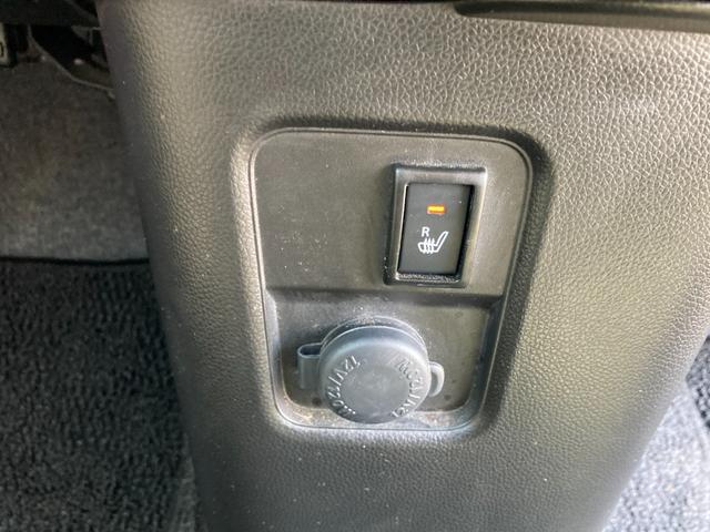 ワゴンＲ ハイブリッドＦＺ　パナソニックナビ　フルセグＴＶ　Ｂｌｕｅｔｏｏｔｈ再生　ＤＶＤビデオ再生　運転席シートヒーター　室内灯ＬＥＤ　オートライト　フォグランプ　スマートキー　アイドリングストップ　プッシュエンジンスタート（13枚目）