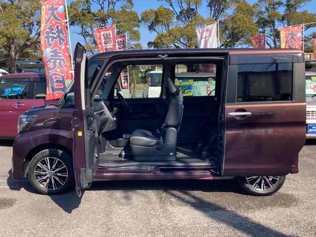 タント カスタムＸ　トップエディションリミテッドＳＡＩＩＩ　後期モデル　衝突軽減ブレーキ　車線逸脱アラート　オートハイビーム　運転席シートヒーター　センターピラーレス　ハーフレザーシート　ダイヤトーンナビ　フルセグＴＶ　Ｂｌｕｅｔｏｏｔｈ再生　全方位モニター（6枚目）