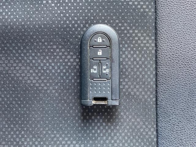 タント カスタムＸ　トップエディションリミテッドＳＡＩＩＩ　後期モデル　衝突軽減ブレーキ　車線逸脱アラート　オートハイビーム　運転席シートヒーター　センターピラーレス　ハーフレザーシート　ダイヤトーンナビ　フルセグＴＶ　Ｂｌｕｅｔｏｏｔｈ再生　全方位モニター（19枚目）