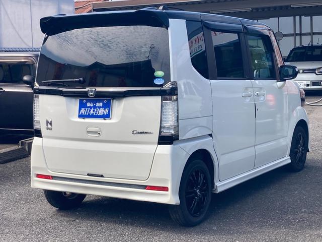Ｎ－ＢＯＸカスタム Ｇ・Ａパッケージ　衝突軽減ブレーキ　フロントブラックグリル　両側スライド片側パワースライドドア　オートリトラミラー　Ｂｌｕｅｔｏｏｔｈ再生　バックモニター　革巻きステアリングスイッチ　純正１４インチブラックアルミ（3枚目）