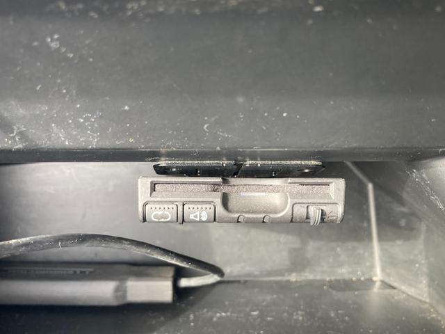 Ｎ－ＢＯＸカスタム Ｇ・Ａパッケージ　衝突軽減ブレーキ　フロントブラックグリル　両側スライド片側パワースライドドア　オートリトラミラー　Ｂｌｕｅｔｏｏｔｈ再生　バックモニター　革巻きステアリングスイッチ　純正１４インチブラックアルミ（17枚目）