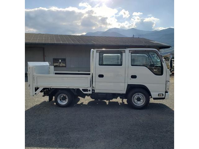 タイタントラック 　ダブルキャブ　パワーケート付　荷台鉄板張り　パワーゲート昇降能力６００ｋｇ　積載量１４５０ｋｇ（4枚目）