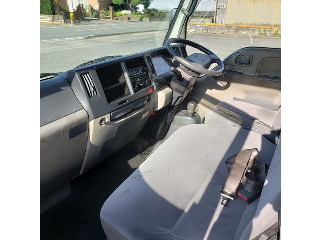 タイタントラック 　ダブルキャブ　パワーケート付　荷台鉄板張り　パワーゲート昇降能力６００ｋｇ　積載量１４５０ｋｇ（19枚目）