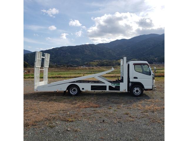 キャンター 　ラジコン付き２台積積載車ウインチ付（4枚目）