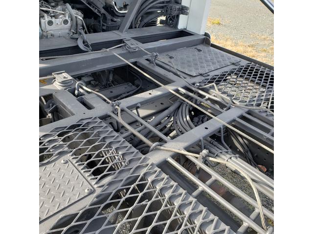 キャンター 　ラジコン付き２台積積載車ウインチ付（16枚目）