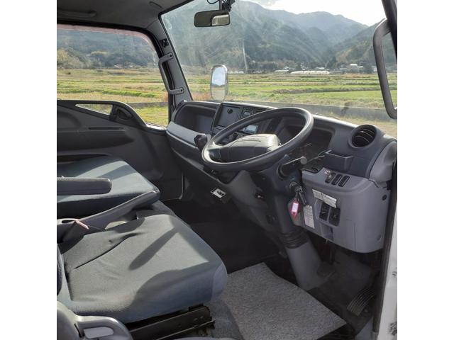 キャンター 　ラジコン付き２台積積載車ウインチ付（23枚目）