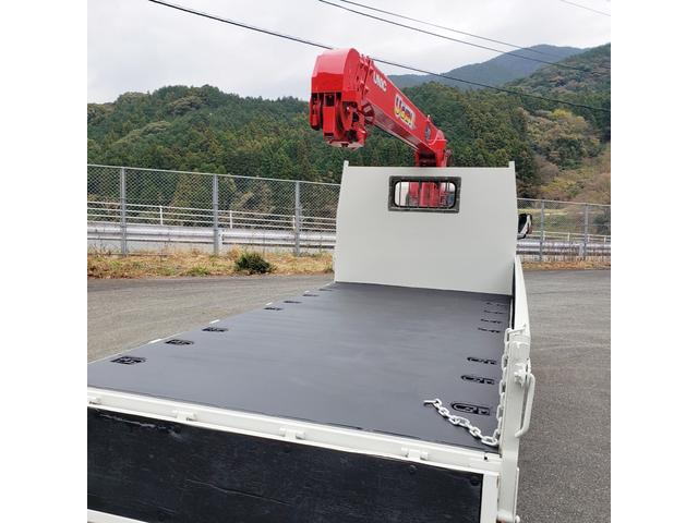 キャンター 　４段ラジコン付きクレーン車リアジャッキ付差し違いアウトリガー（9枚目）