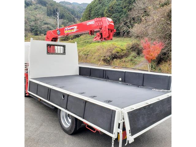 キャンター 　４段ラジコン付きクレーン車リアジャッキ付差し違いアウトリガー（10枚目）