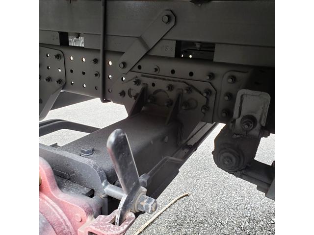 キャンター 　４段ラジコン付きクレーン車リアジャッキ付差し違いアウトリガー（22枚目）