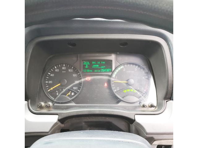 キャンター 　４段ラジコン付きクレーン車リアジャッキ付差し違いアウトリガー（28枚目）