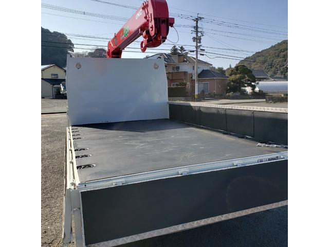 キャンター 4段ラジコン付きクレーン車 差し違いアウトリガー ICターボ 荷台鉄板張り(9枚目)