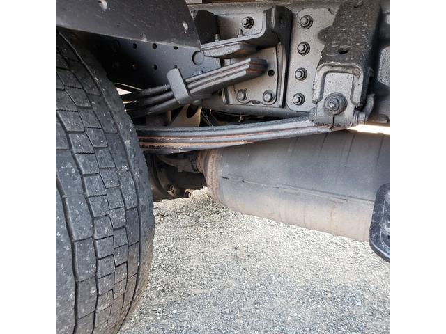 キャンター 4段ラジコン付きクレーン車 差し違いアウトリガー ICターボ 荷台鉄板張り(18枚目)